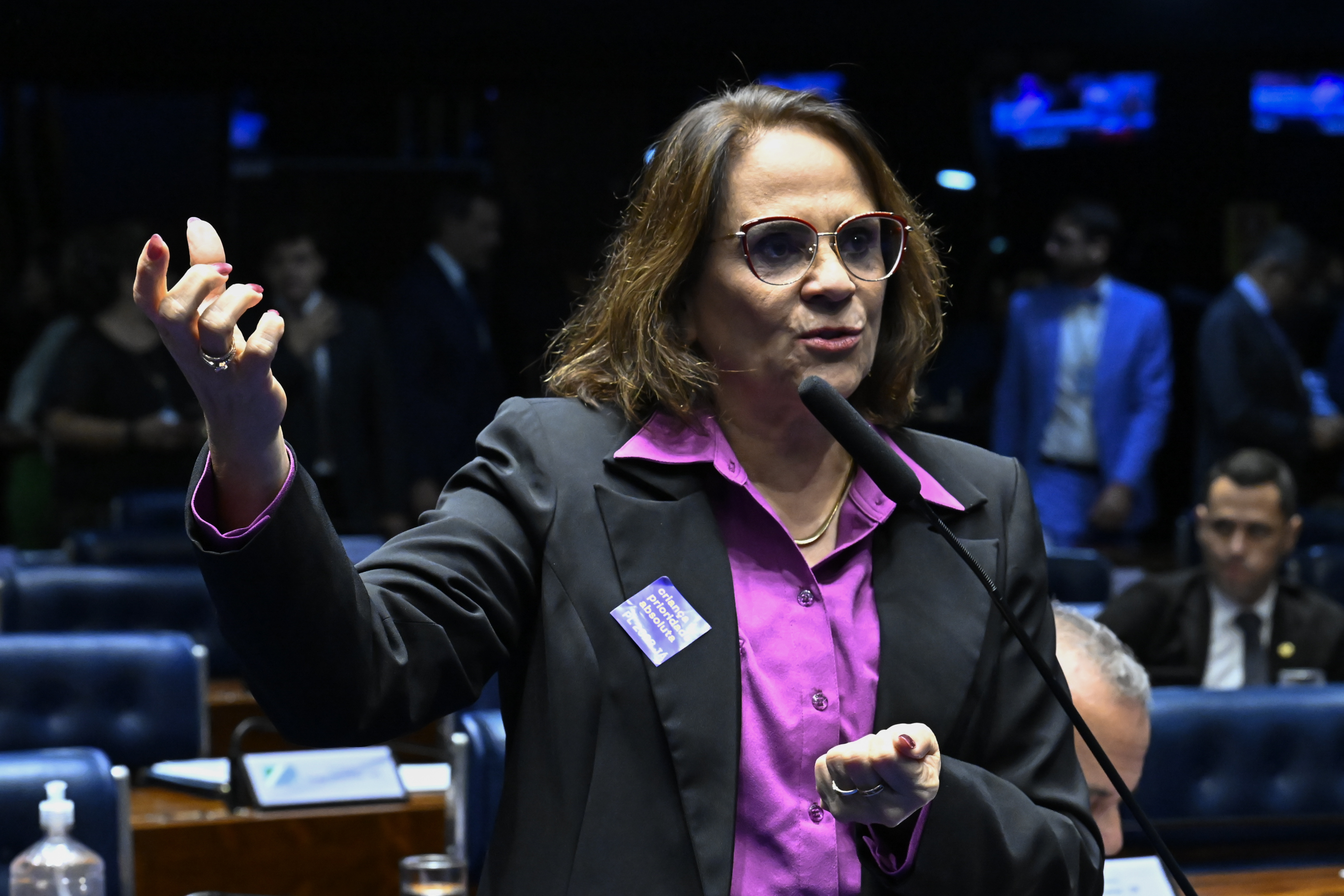 Projeto de Damares quer impedir gastança de recurso público em ano eleitoral