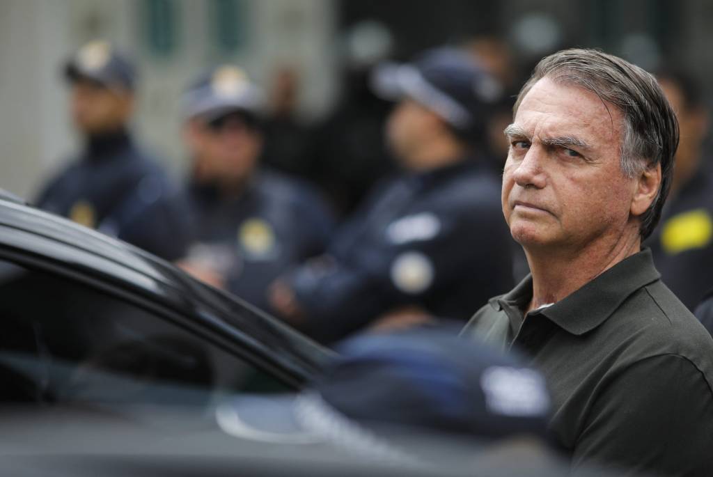 Saúde de Bolsonaro pode justificar volta à prisão domiciliar? Um fator dificulta essa estratégia