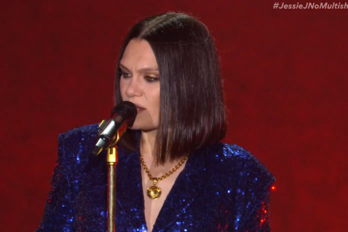 Jessie J no The Town