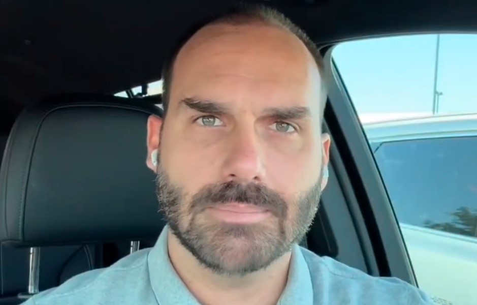 Eduardo Bolsonaro encurralado: aliados já tratam deputado como passado