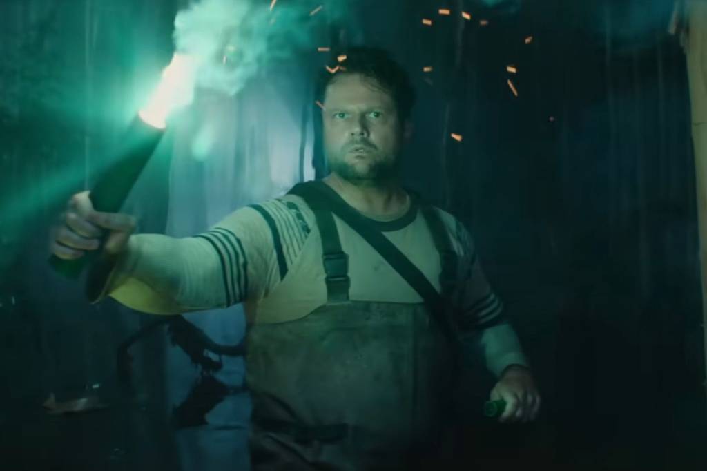 As pistas de trailer para o tamanho real de Selton Mello em ‘Anaconda’