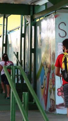 Milhares de escolas, de alunos e de professores enfrentam problemas de saneamento básico no país