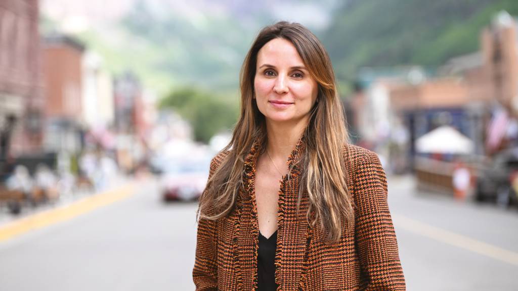 Petra Costa: ‘Há um plano de dominação religiosa do Estado brasileiro’