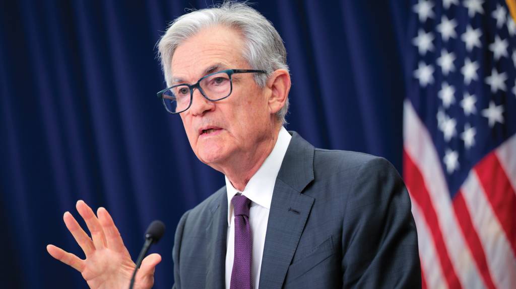 Queda de juros nos EUA traz alívio temporário ao Brasil