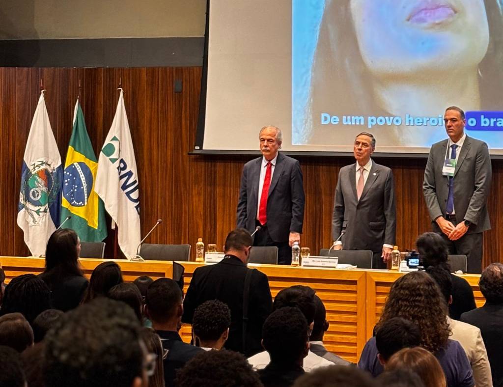 Em última agenda como presidente do STF, Barroso comenta momento mais importante de seu mandato