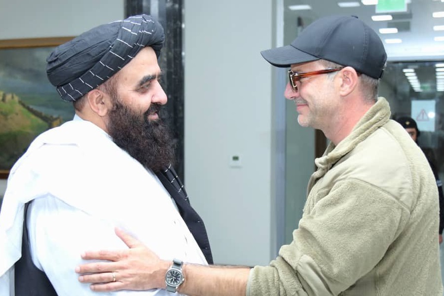 Talibã diz que chegou a acordo com EUA para troca de prisioneiros