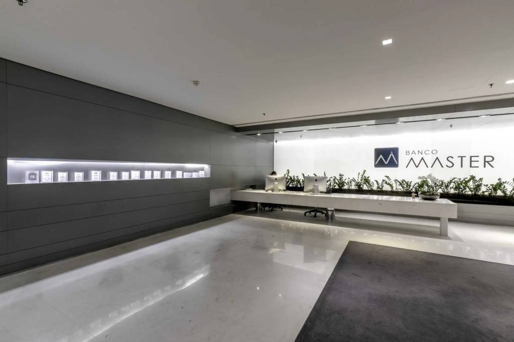 Quem tem fundos de investimento no Banco Master será afetado?