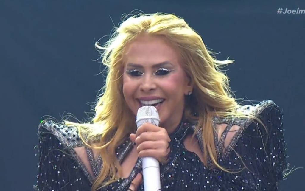 Joelma transforma The Town em templo evangélico: do tacacá a Jesus
