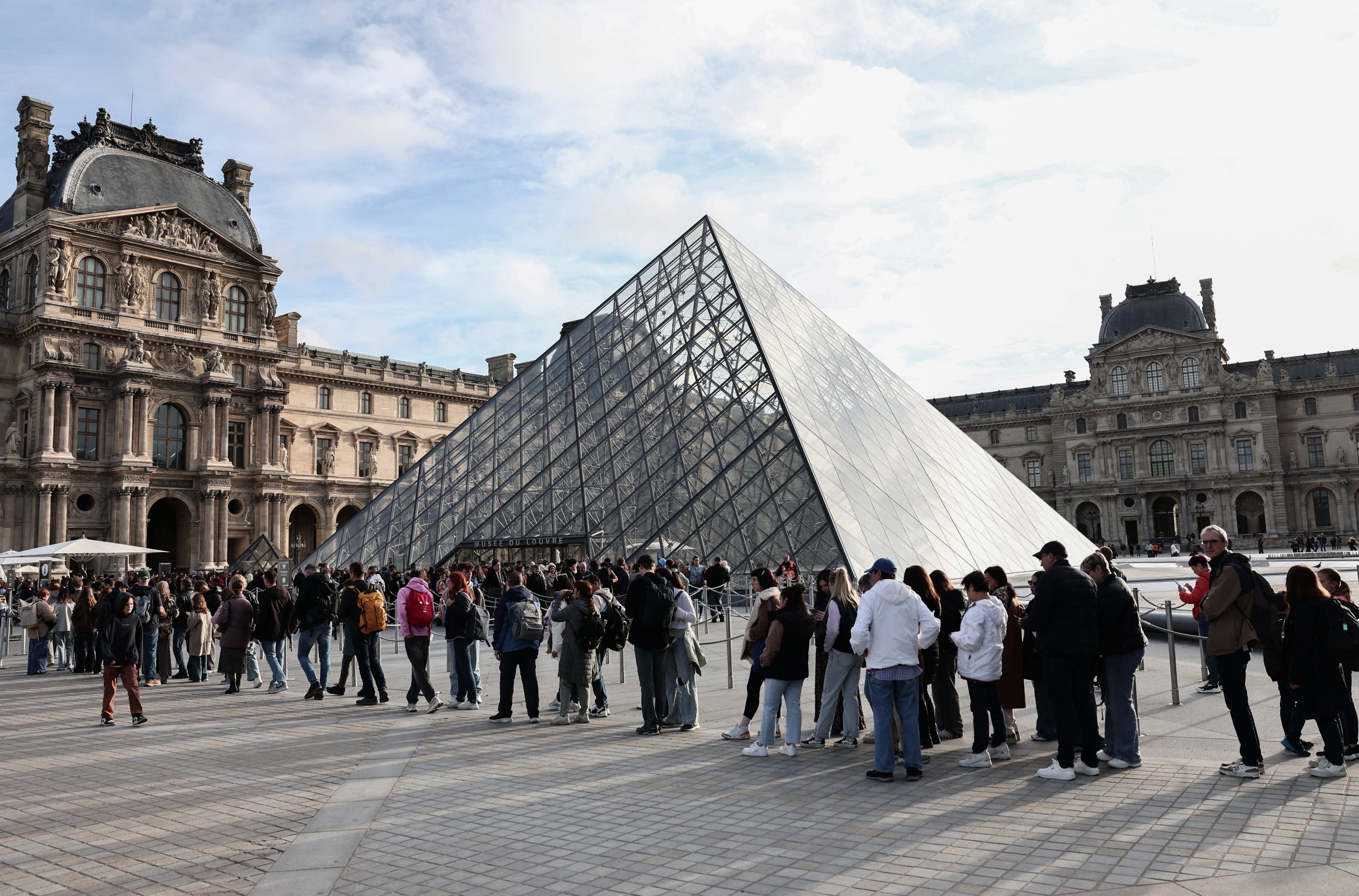 O Museu do Louvre, em Paris