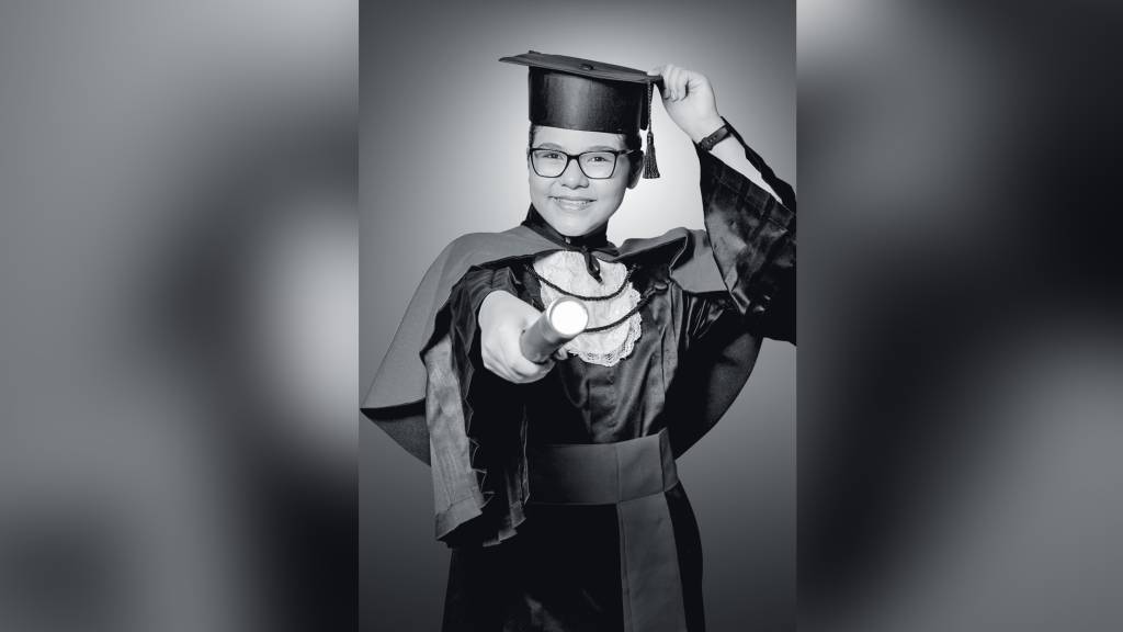 ‘Preciso de desafios’, diz jovem de 14 anos que já foi aprovada em catorze cursos superiores