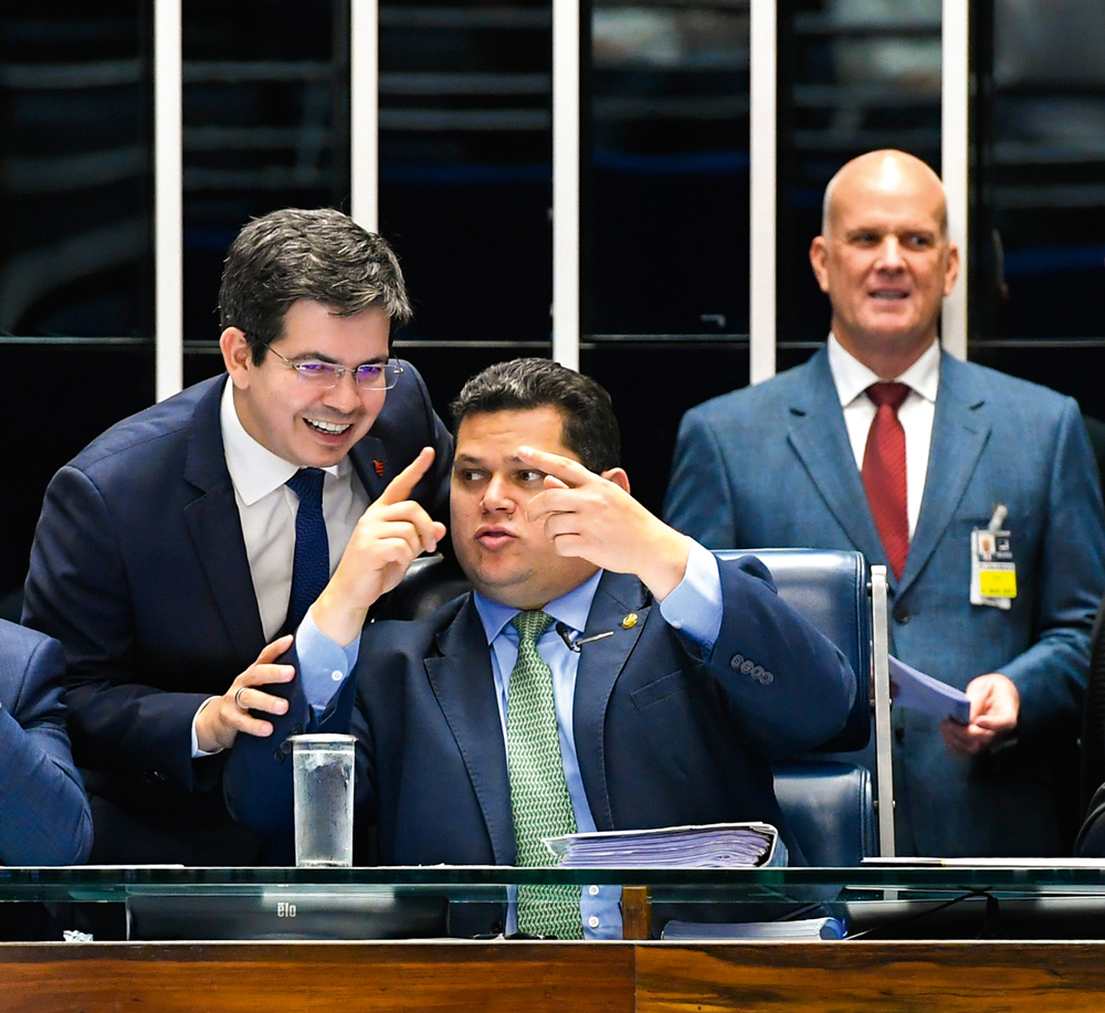 PROTEGIDO - Boudens (à dir.): pedido de quebra do sigilo bancário foi rejeitado