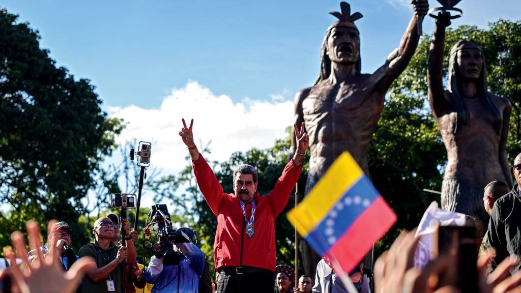 Quintal explosivo: o impacto da autorização de Trump para a CIA atuar na Venezuela