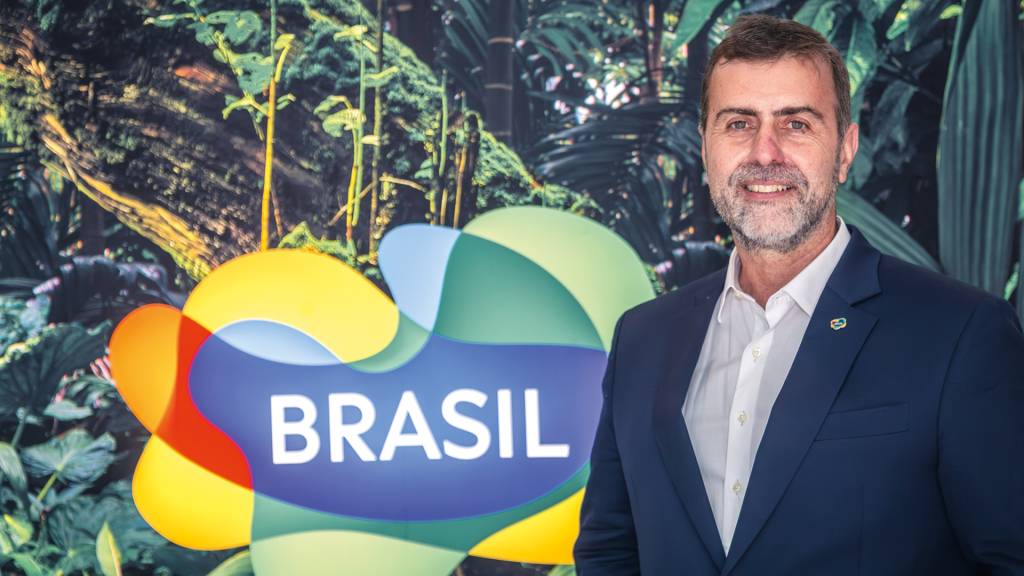 Freixo celebra números do turismo no Brasil e mira mais alto: ‘O potencial é enorme’