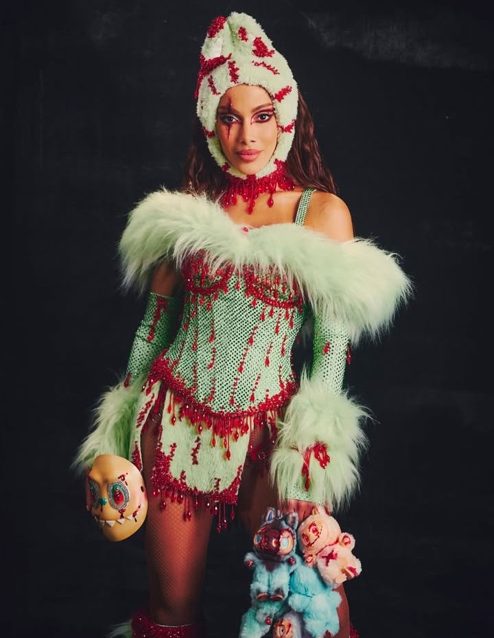 Anitta em versão terror do Labubu: tendência