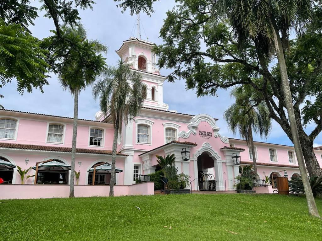 Como é a experiência de se hospedar num hotel 3 chaves do Guia Michelin