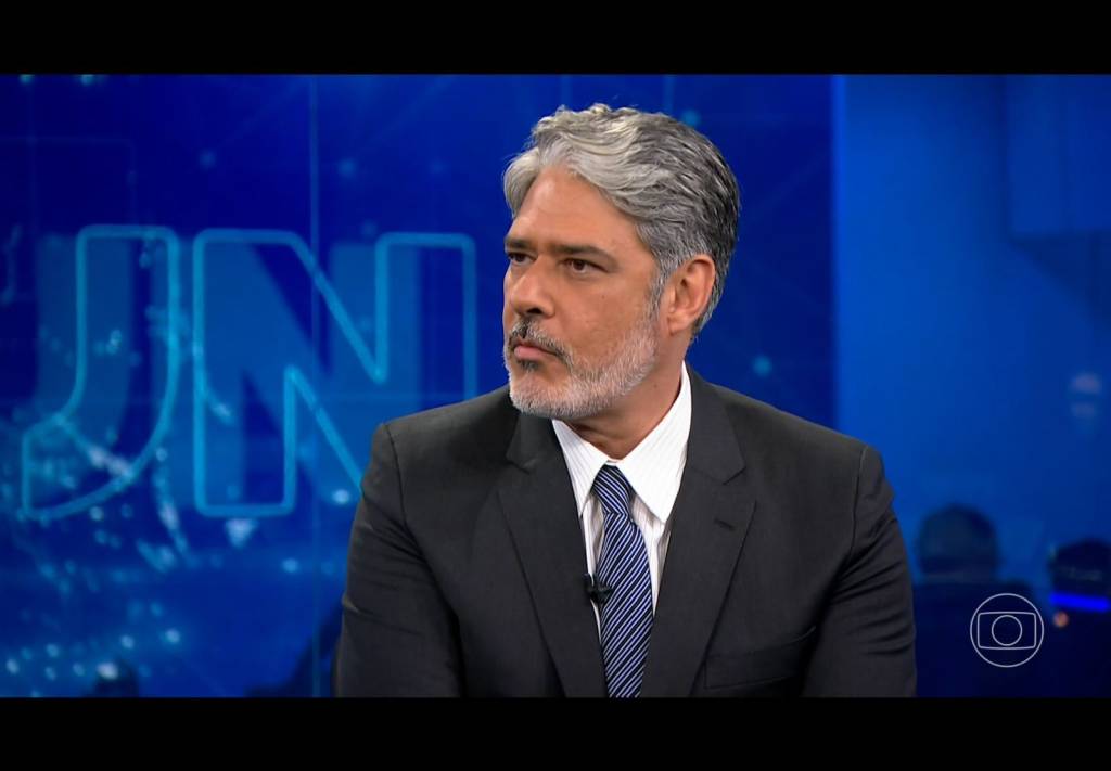 William Bonner critica ‘mundo polarizado’ na despedida do JN