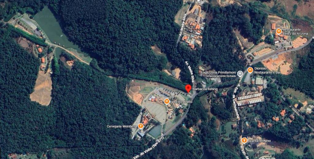 Helicóptero cai em lago pesqueiro na região de São Roque, interior paulista