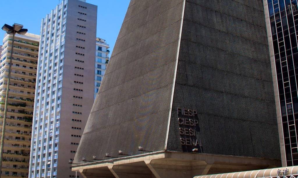 A contradição entre queda da inflação e manutenção dos juros altos