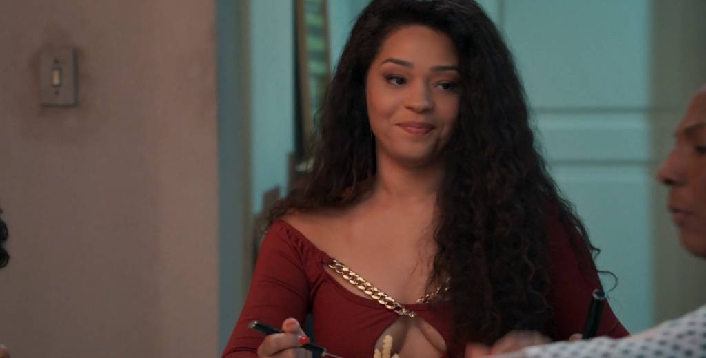 Juliana Alves fala sobre Alaíde, personagem ‘encostada’ de Três Graças