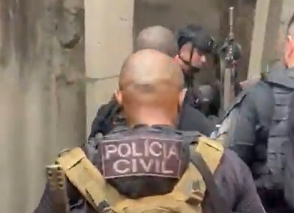 Operação contra o Comando Vermelho deixa 18 mortos e prende 55 no Rio