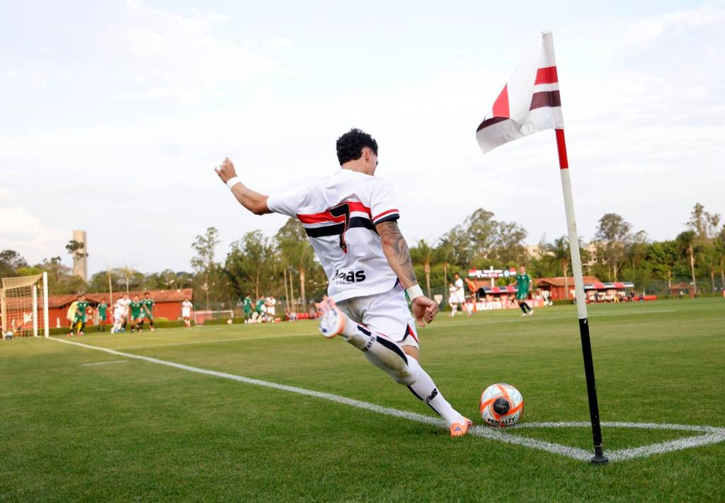 jogador da base do São Paulo FC