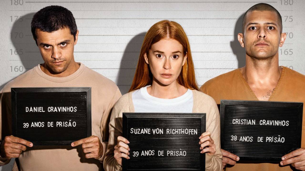 Felipe Simas (Daniel Cravinho), Marina Ruy Barbosa (Suzane von Richthofen) e Kelner Macêdo (Cristian Cravinhos) na série 'Tremembé' -