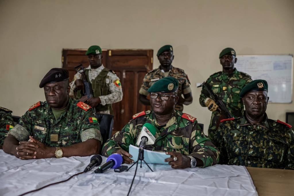 Militares dizem ter derrubado presidente e tomado poder na Guiné-Bissau