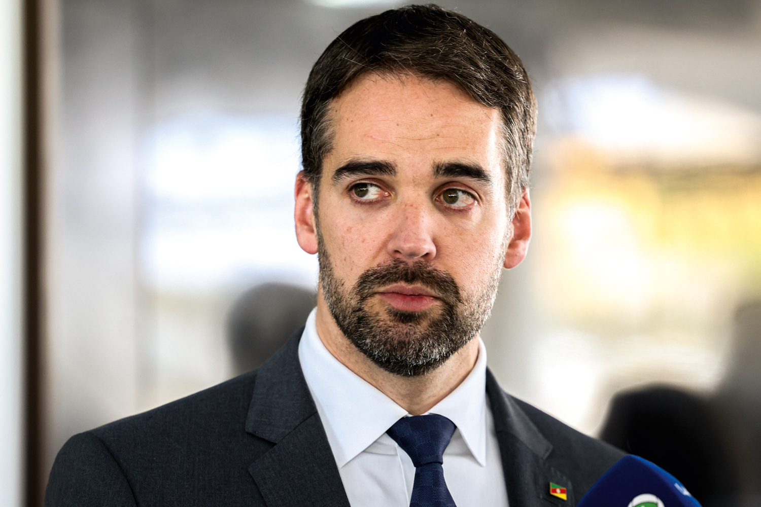 DÚVIDA - Eduardo Leite: ele está inclinado a apoiar o vice, Gabriel Souza