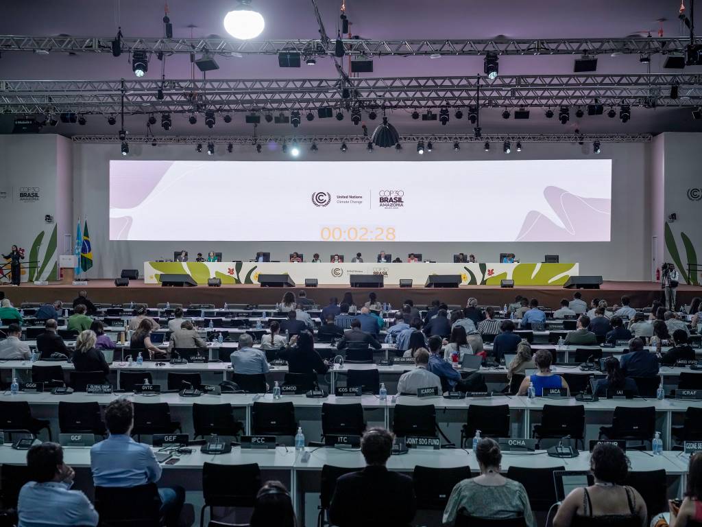 Ilhas, ricos emergentes e dependentes de petróleo: saiba quem é quem na COP30