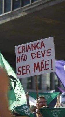 Ato de protesto em São Paulo contra retrocessos ao aborto legal