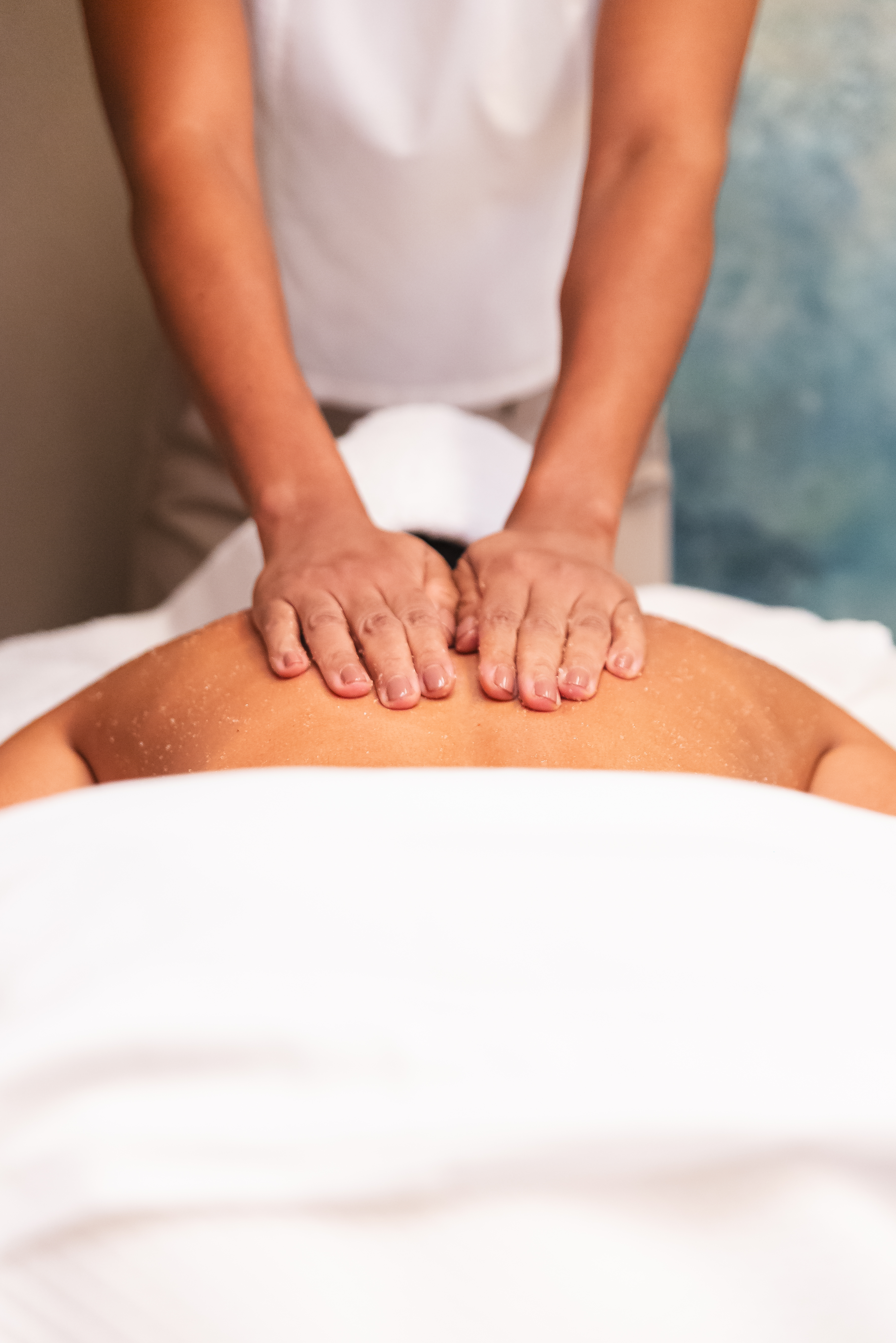 Massagem Lomi Lomi, no Fairmont: movimentos lentos, firmes e fluídos garantem o relaxamento total