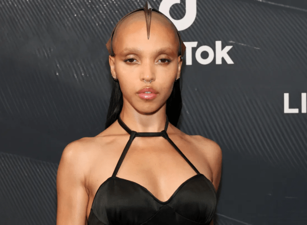Foto da cantora FKA Twigs