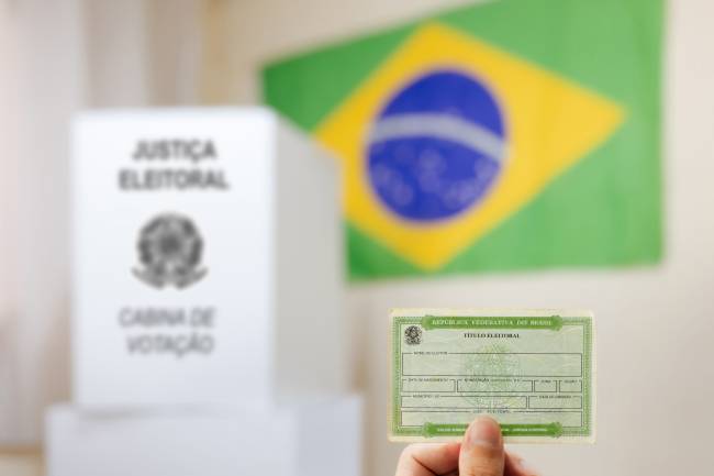 Domingo, 4 de outubro de 2026: será realizado o primeiro turno das eleições para presidente, governadores e deputados