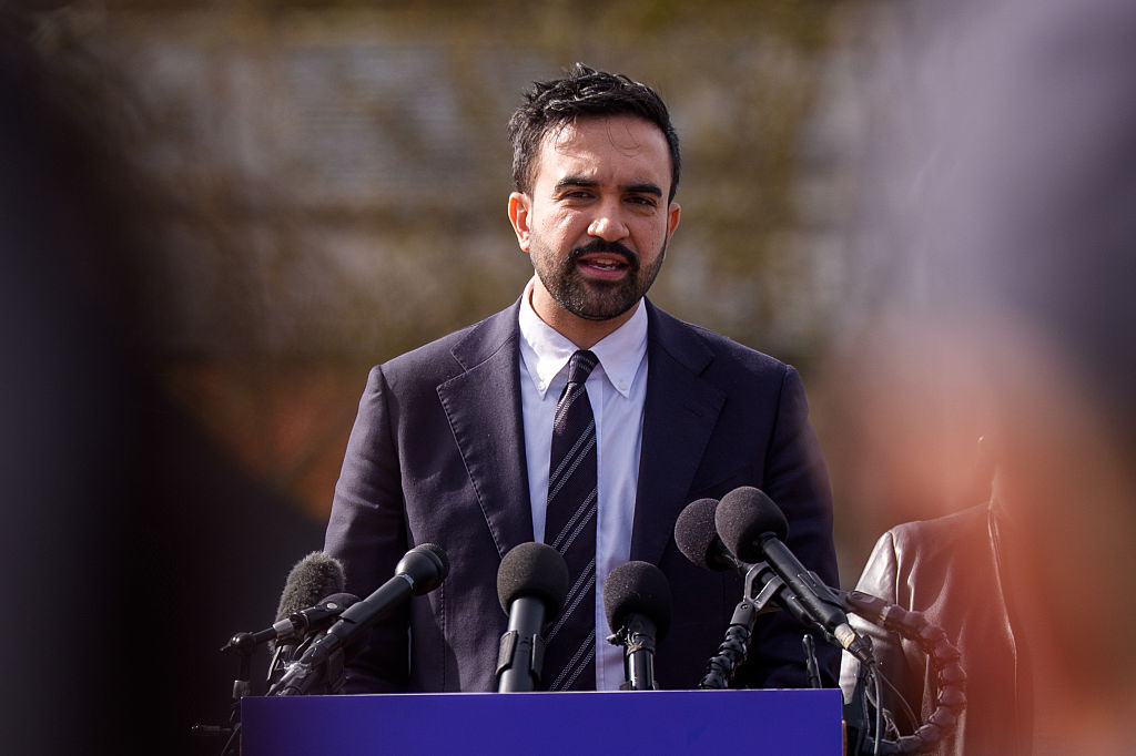 Por que a moda está de olho em Zohran Mamdani, novo e primeiro prefeito millennial de Nova York?