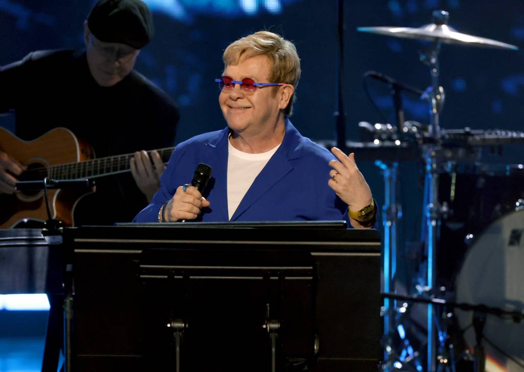 Rock in Rio anuncia show único de Elton John no Brasil em 2026