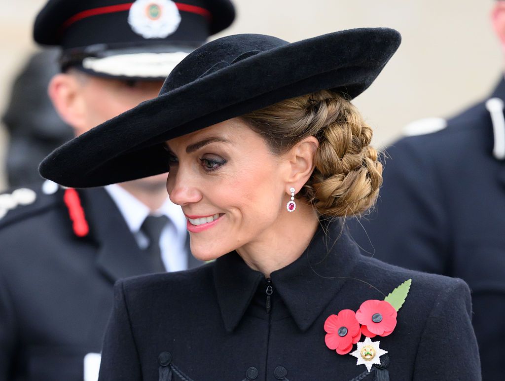 Kate Middleton e Cate Blanchett: repetir de propósito ou com propósito?