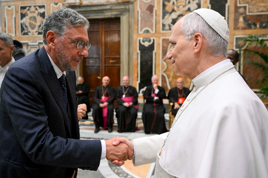 Sergio Castellitto e Leão