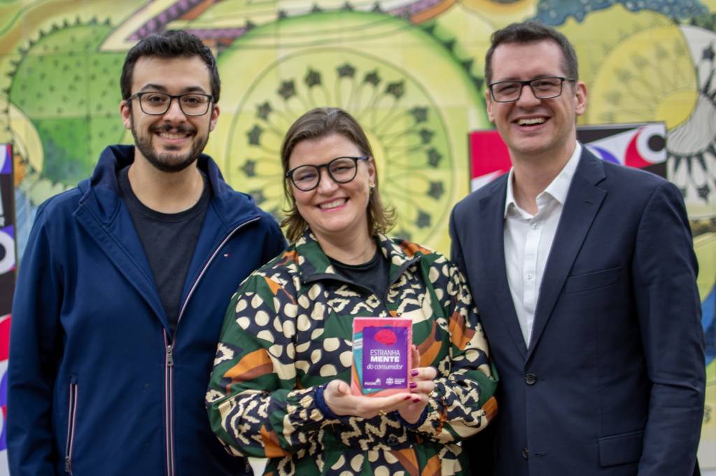 Os professores que transformaram pesquisa em jogo de cartas