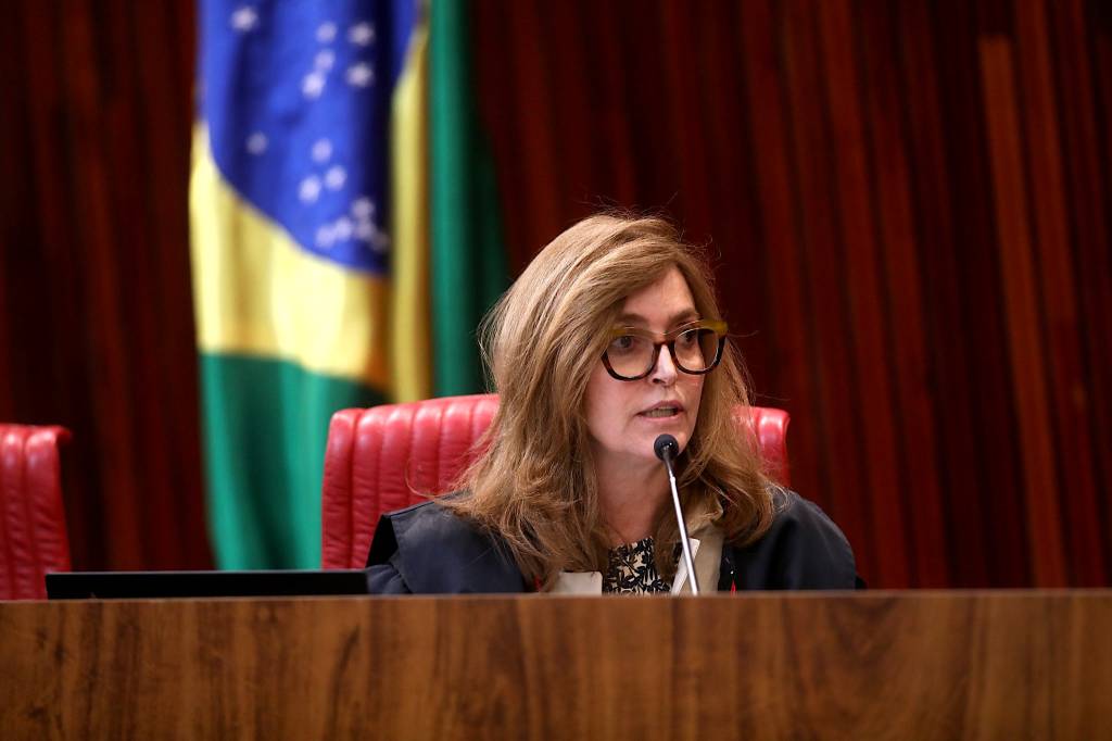 Governador do Rio gastou R$ 500 milhões com 18 mil para se reeleger