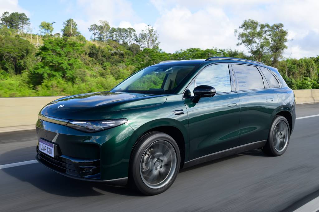 “Smartphone sobre rodas”: testamos o C10, que marca estreia da Leapmotor