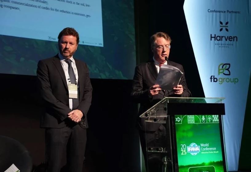 Marcos Fava Neves e Aidan Connoly