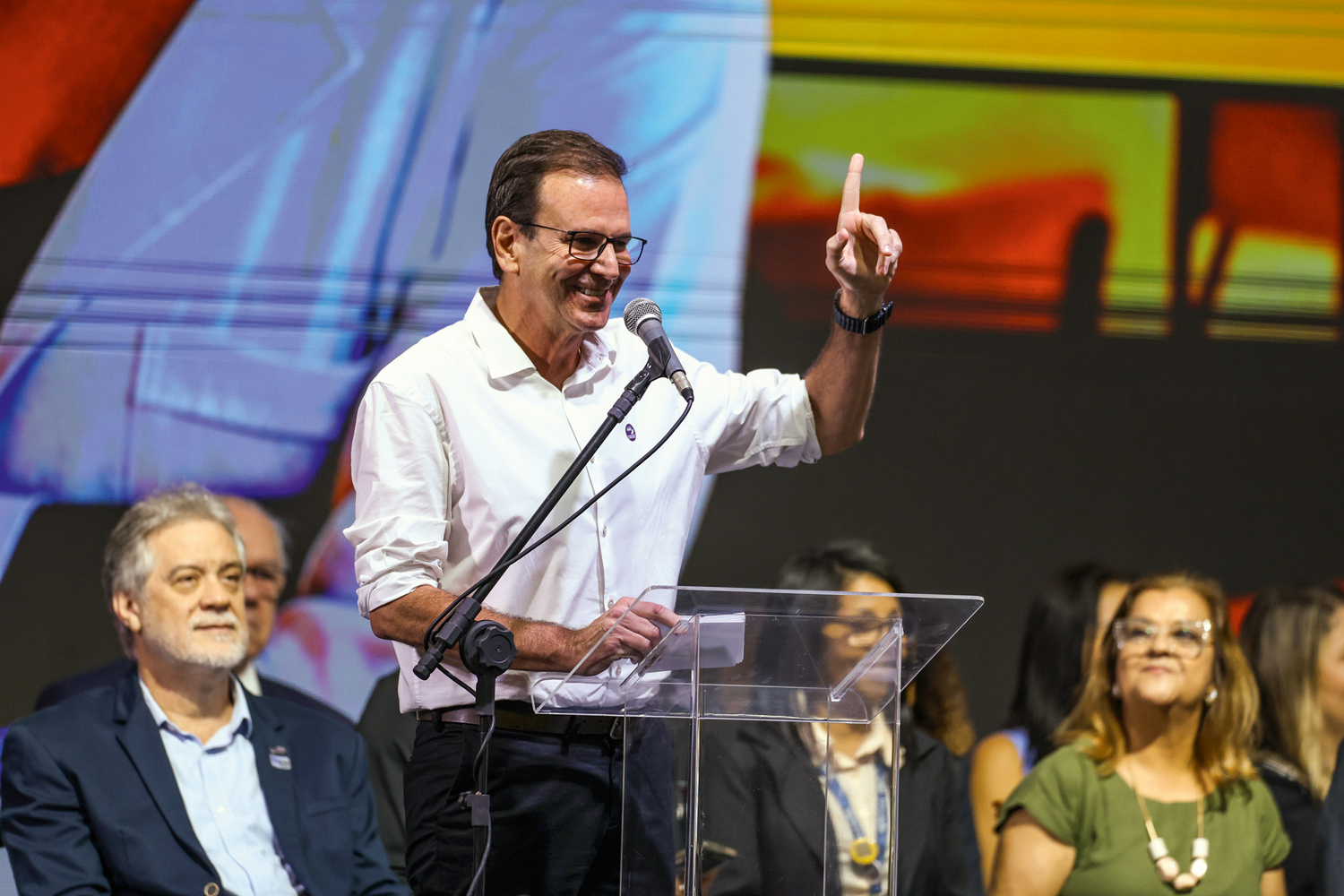 ACENO - Paes: favorito, ele aceita acordo com adversários “por amor ao Rio”