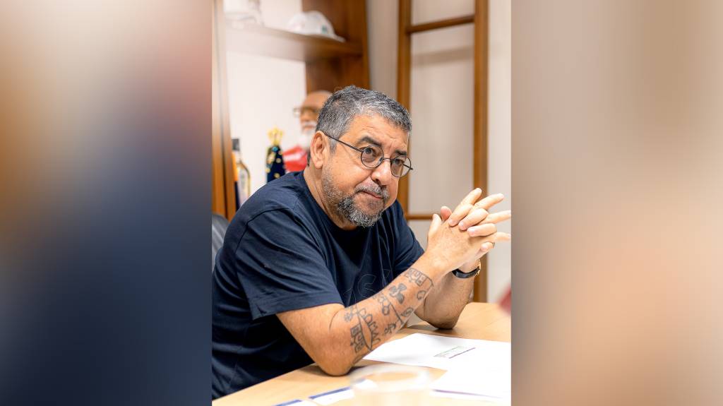 Fogo (pouco) amigo: altos caciques do PT do Rio travam guerra aberta via redes sociais