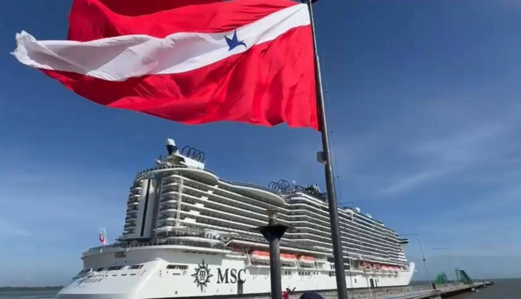 Primeiro transatlântico da COP30 chega a Belém