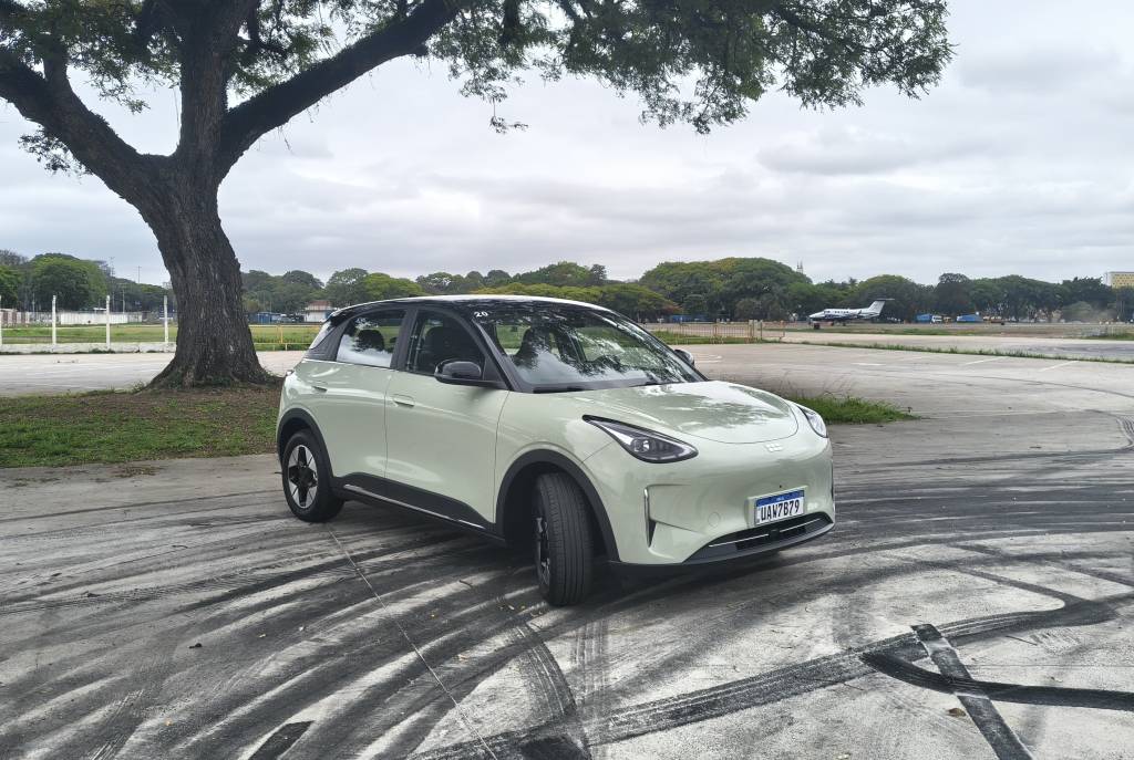 Dirigimos o EX2, carro mais vendido da China que chega agora ao Brasil