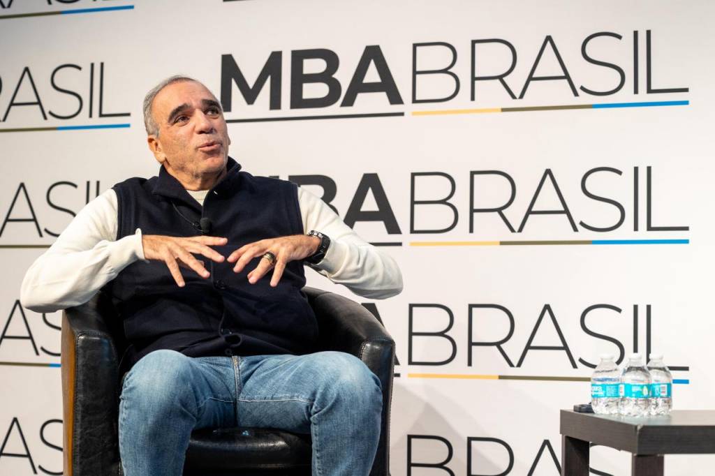 ‘Administração Trump está enrolando Brasil’, diz Rogério Xavier, da SPX