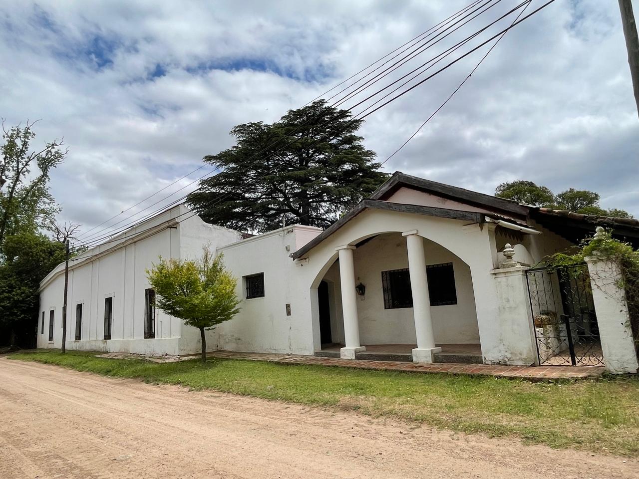 Cidade de Totoral: circuito de visitação de casas coloniais, como a que abrigou Pablo Neruda no exílio