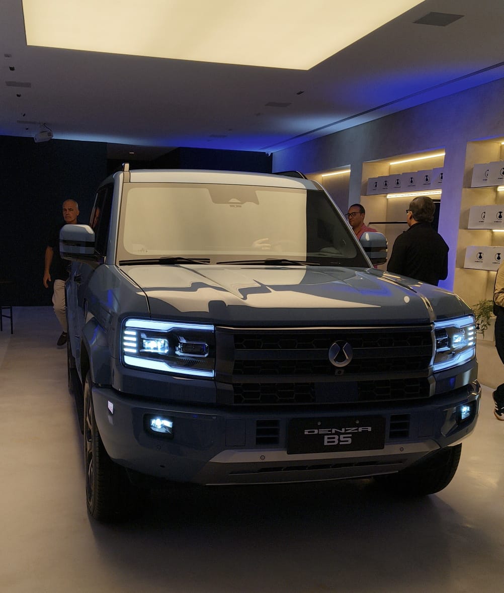 Denza B5, primeiro modelo da marca de luxo da BYD no Brasil