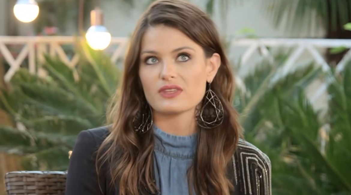 O relato surreal de Isabeli Fontana sobre avistamento extraterrestre