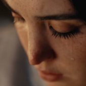 Jovens e mulheres são os que mais sofrem bullying dentro de casa